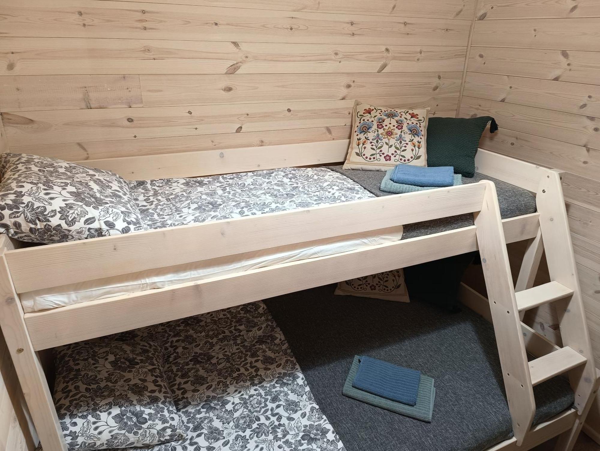 Nad Samym Jeziorem Holiday home *